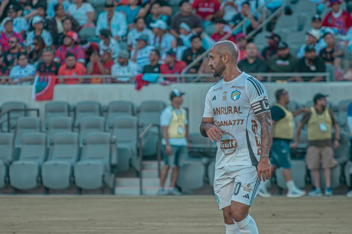 José “Moyo” Contreras anuncia su retiro del fútbol profesional y prepara un partido de despedida